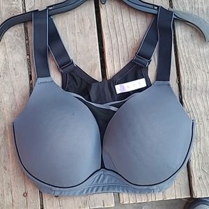 Livi Active Athletic Padded Molded No-Wire Sports Bra